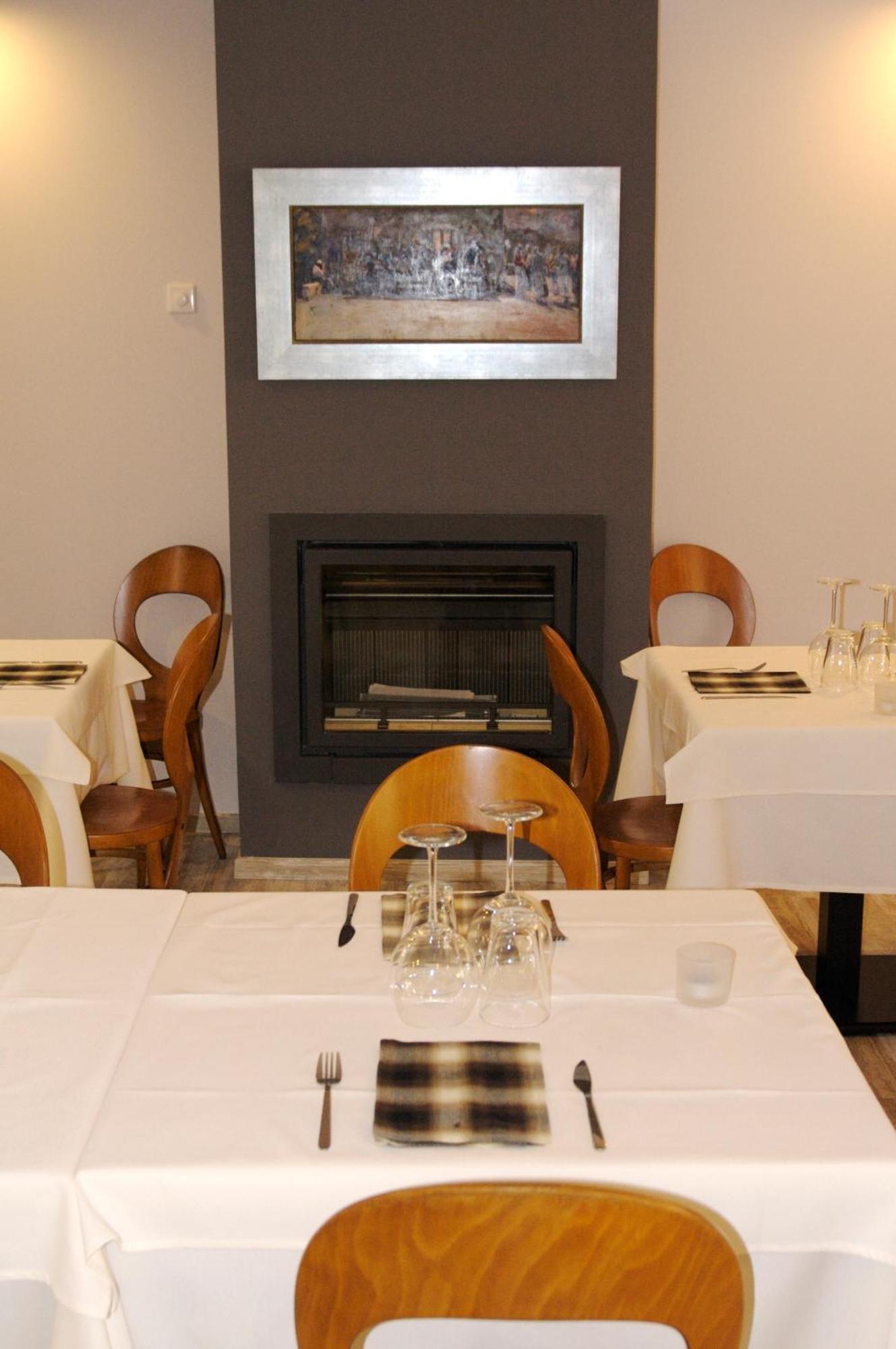 Hostal Totsompops Колера Екстериор снимка
