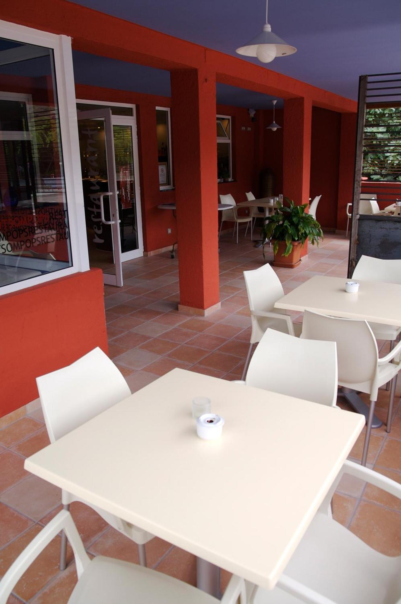 Hostal Totsompops Колера Екстериор снимка